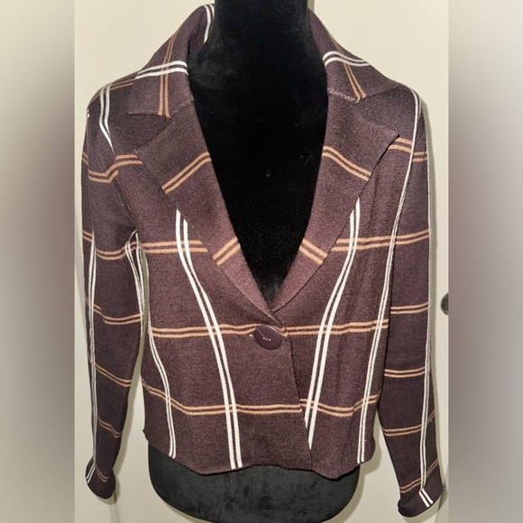 Max Studio One Button Closure Cropped Blazer - Size M - Picture 1 of 5